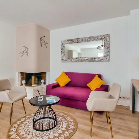 A 150m Du Port De St-martin-de-re, Pour 2 *