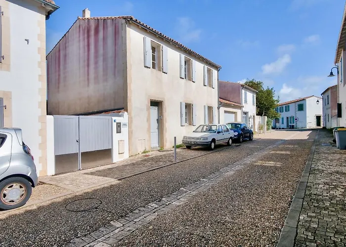 à 150m Du Port De St-martin-de-ré, Pour 2 Saint-Martin-de-Ré